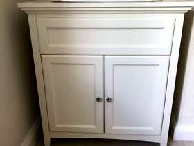 Freecycle Sink unit with taps