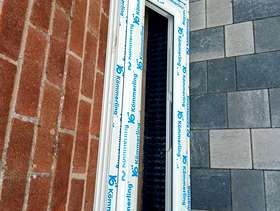 Freecycle Window frame unused