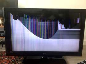 Freecycle Technika 40" TV (broken)