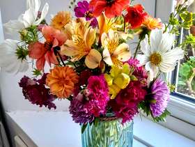 Freecycle Fresh flowers in a vase