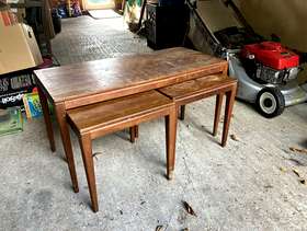 Freecycle Nest of 3 coffee tables