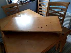 Freecycle Large table and 6 x chairs