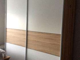 Freecycle Wardrobe and two matching chest of drawers