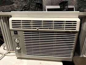 Freecycle Air conditioner