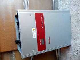 Freecycle Fronius 1g solar panel inverter