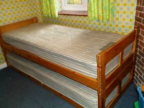 Freecycle Single stacker beds