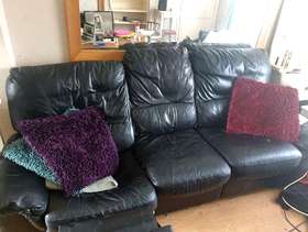 Freecycle 3 seater leather reclining sofa