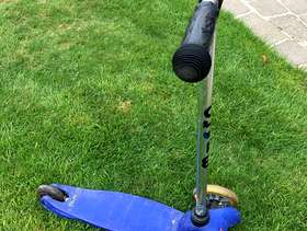 Freecycle Mini Micro Scooter