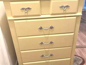 Freecycle Yellow Solid Wood Modern Set of 5 Drawers