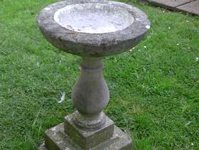 Freecycle Bird Bath (Stone)