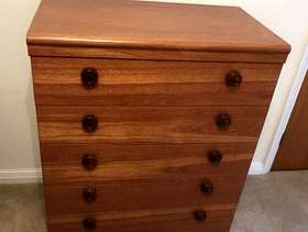 Freecycle Chest of drawers
