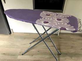 Freecycle Ironing board