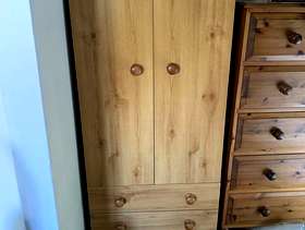 Freecycle Single cupboard