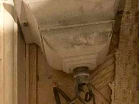 Freecycle Porch light (excluding bulb)