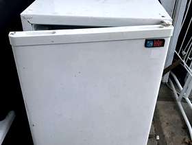 Freecycle Mini fridge