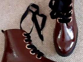 Freecycle New Redoute Boots