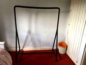 Freecycle Ikea hanging rail