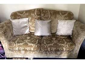 Freecycle Settee