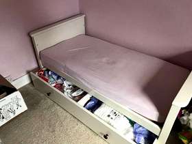 Freecycle Cot bed with matress