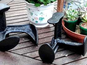 Freecycle Cobblers last - doorstop