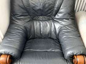 Freecycle 2 Leather chairs