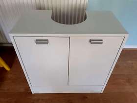Freecycle Bathroom Pedestal cabinet