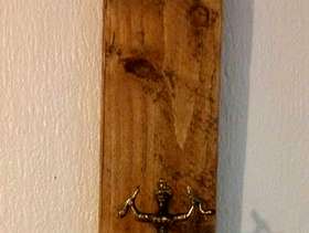 Freecycle Set of 4 wall sconces made from reclaimed wood
