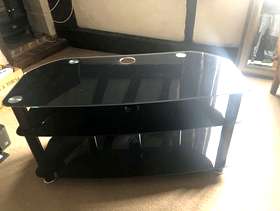 Freecycle TV Stand