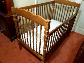 Freecycle Solid wood dropside cot/cot bed