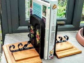 Freecycle Hand made folk art book ends