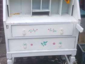 Freecycle White writing desk for upcycling project