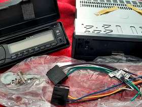 Freecycle ALBA in car radio and compact disc player