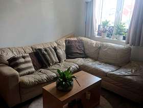 Freecycle Corner sofa right handed