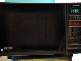 Freecycle Free microwave oven looking for a new home