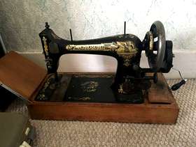 Freecycle Singer sewing machine