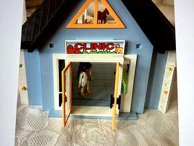 Freecycle Play mobile vets