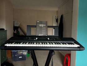 Freecycle Electric Yamaha keyboard