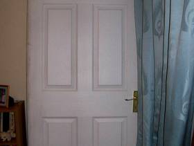 Freecycle Six Panels White Wooden Door 80cm and Fittings