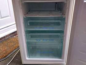 Freecycle Under counter freezer