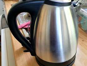 Freecycle Electric Kettle, stainless steel.