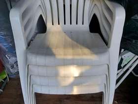 Freecycle 4 Hard Plastic Stack Garden Chairs