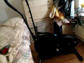 Freecycle Exercise Bike (hardly used)