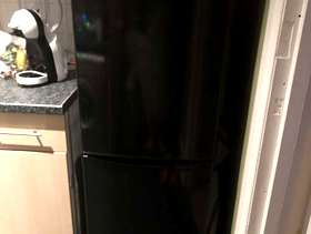 Freecycle Bush black fridge/freezer
