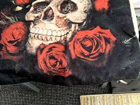 Freecycle Skull&roses cushion cover