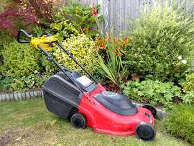 Freecycle Power Devil 1300W Electric Lawn Mower 38cm Cutting Width PDG4038
