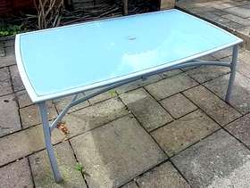 Freecycle Garden table