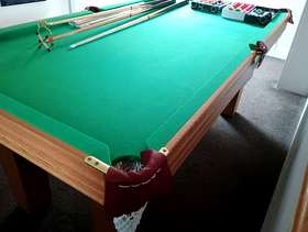 Freecycle 6 by 3 ft Snooker Table