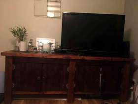 Freecycle Large chunky cupboard
