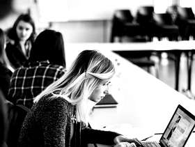 Freecycle How to write a good argumentative essay Introduction