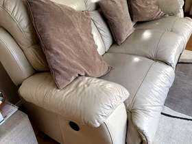 Freecycle 3 Seater power recline sofa in cream Milan leather.
